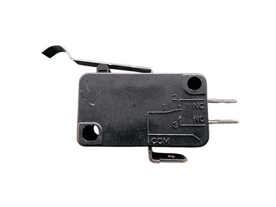SWITCH 3P 15A PALANCA CURVA 27MM