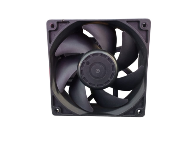 VENTILADOR 12V 7 ASPAS PLASTICO 12X12X3.8